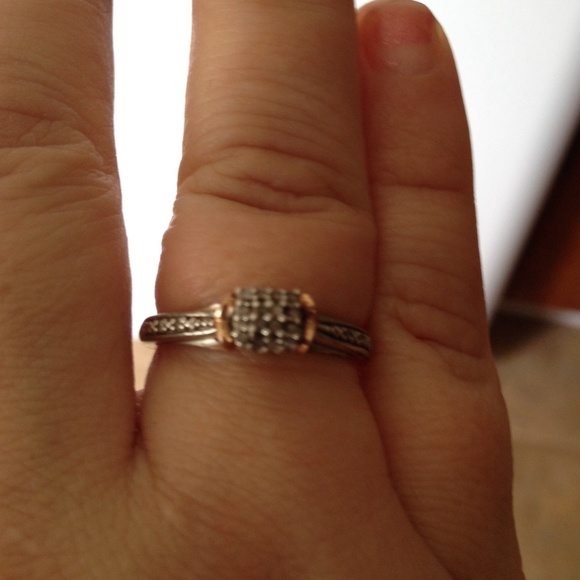 1/8 carat sterling Rose gold and diamond Ring