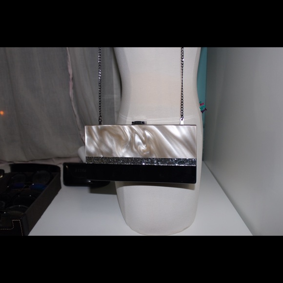 Zara Pearl/Silver & Black  Purse