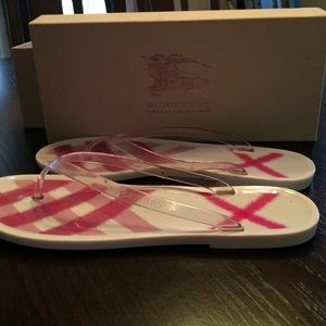 Burberry flip flops