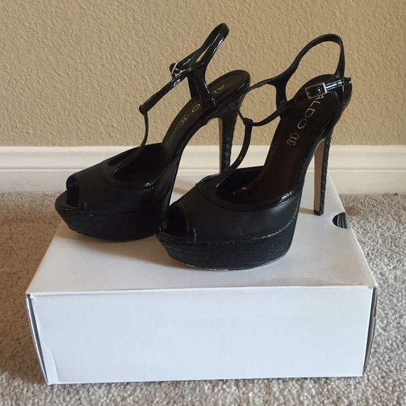 Black Aldo heels