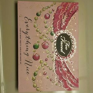 Too faced everything nice pallette