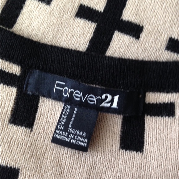 REVERSIBLE CROSSES SWEATER! - Picture 4 of 4