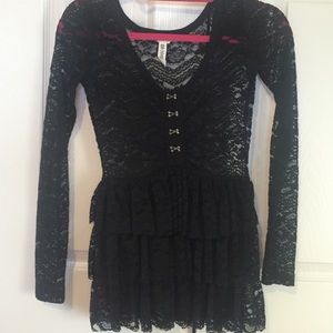 bethany mota black long sleeved lace peplum top