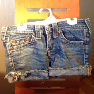 Medium wash shorts