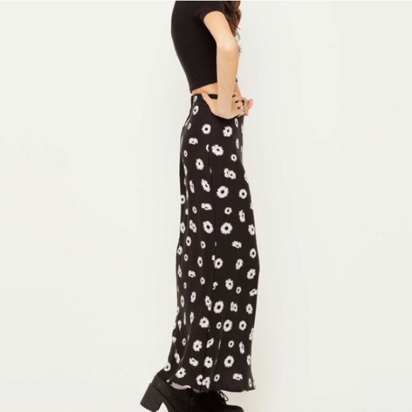 Motel daisy maxi skirt