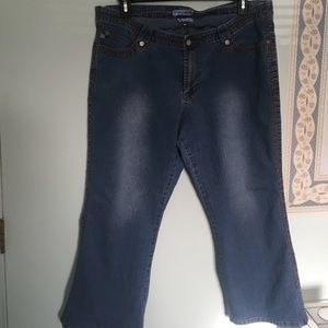 Stretch plus size capris.