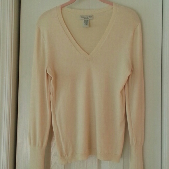 Banana  Republic silk sweater