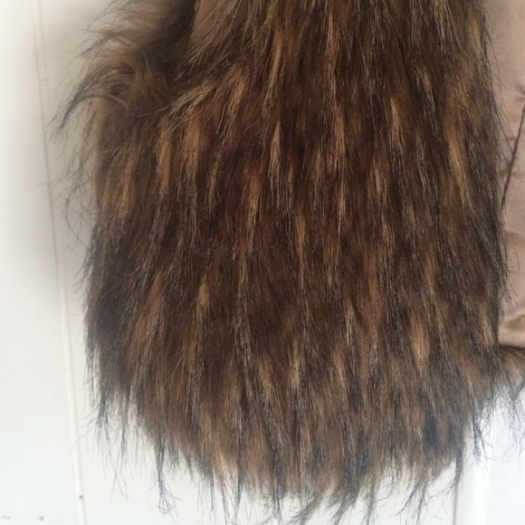 Faux fur vest - Picture 4 of 4