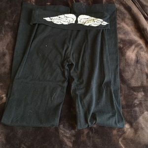 VS Pink yoga pants with angel wings