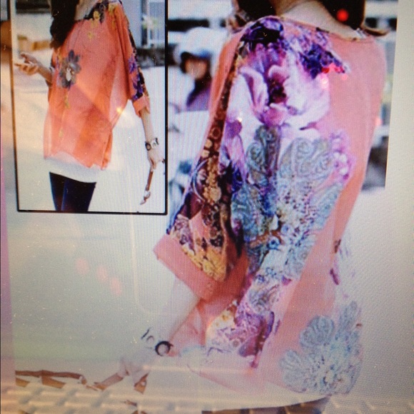 SOLD --- Woman batwing blouse multi-color design