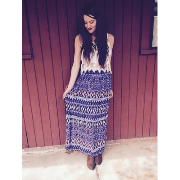 Purple printed maxi skirt 💜