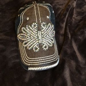 Olive & qique bling cap