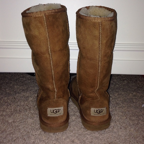 🚫SOLD🚫 tall chestnut UGGS