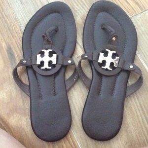 Tory burch flip flops