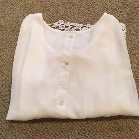 White lace  top - Picture 2 of 2