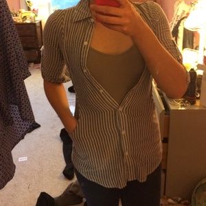 Feminine button up top