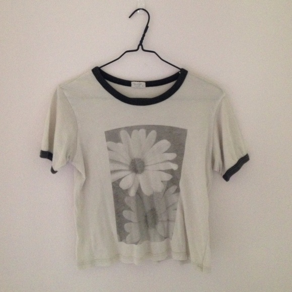 Brandy Melville flower top