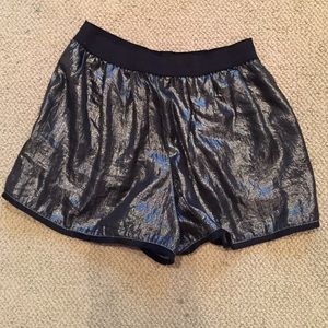 BCBG fun shorts