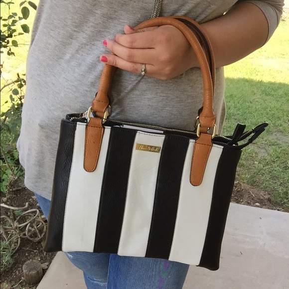 ⛔️️SOLD IN BUNDLE⛔️ - Picture 2 of 4