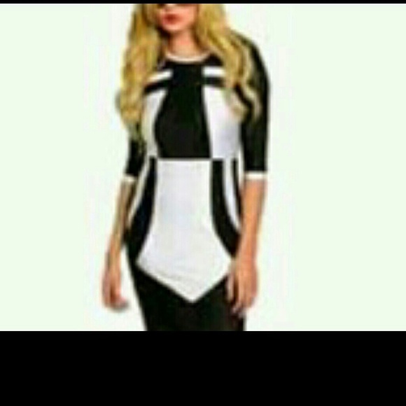 SZ MEDIUM BLACK & WHITE GEO 3/4 SLEEVE DRESS - Picture 1 of 2
