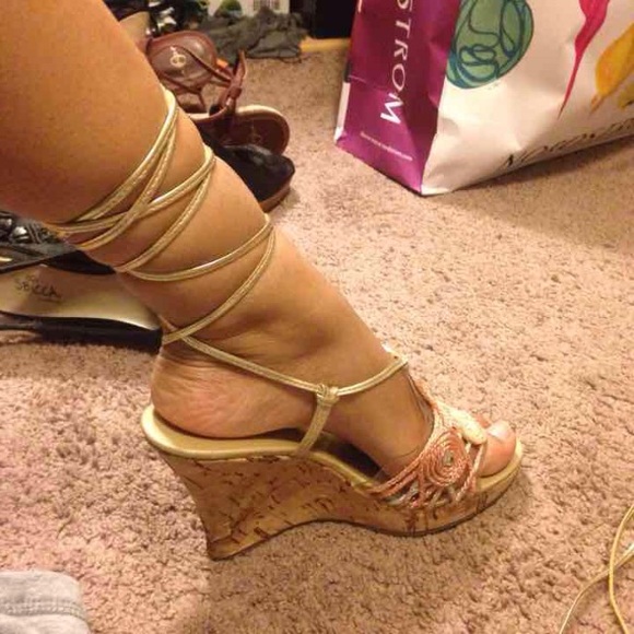 Wedges and Turtleneck bundle for Anna!