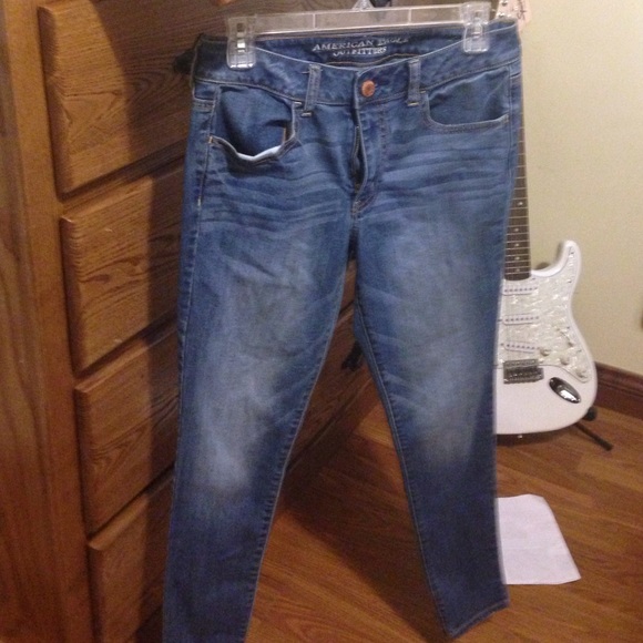American Eagle hi-rise jeans - Picture 1 of 2