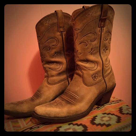 🌻Ariat Cowgirl Boots🌻