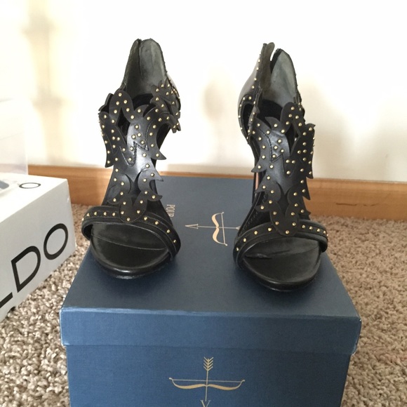Pour La Victoire Gladiator High Heel Sandals