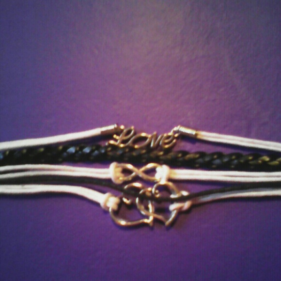 Bracelet called infinity bracelet's.