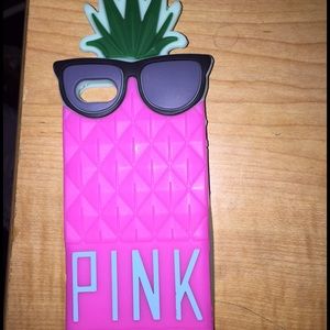Pink vs iPhone 5/5s case