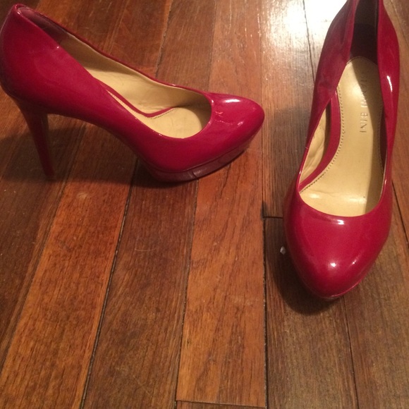 Dark red high heel - Picture 3 of 3