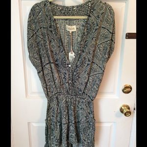 ✨MOVING SALE TODAY +30% OFF!✨Sexy romper, size S