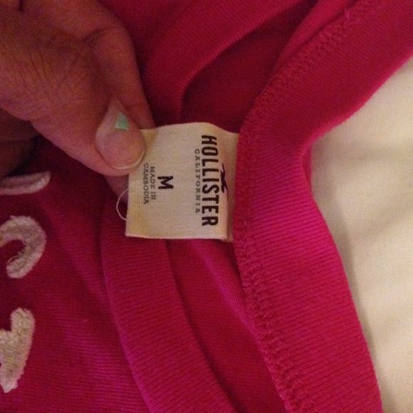Hollister - Picture 2 of 2