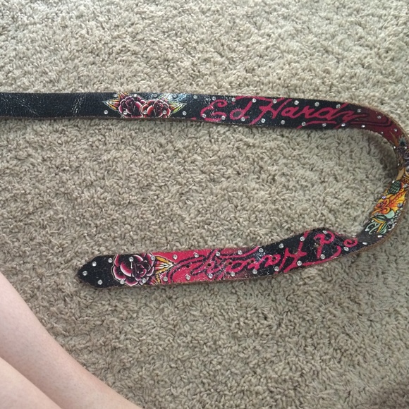 An Ed Hardy belt - Picture 1 of 4