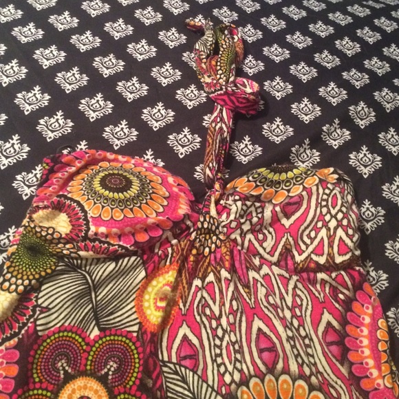 Bright colored halter shirt - Picture 3 of 3