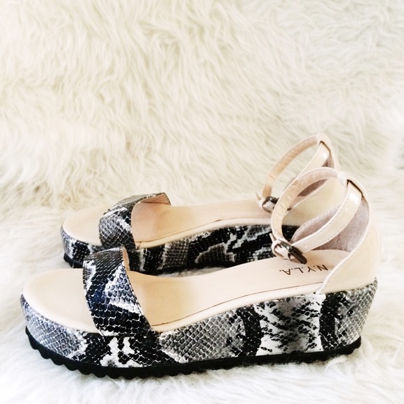 Urban Outfitters Platform Sandals
