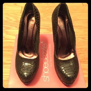 Olive colored ShoeDazzle Heels.  Size 9.