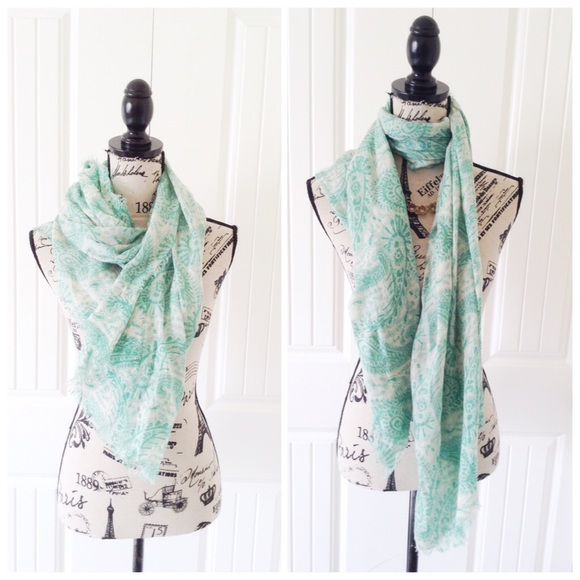 Accessories - Green & White Paisley Scarf