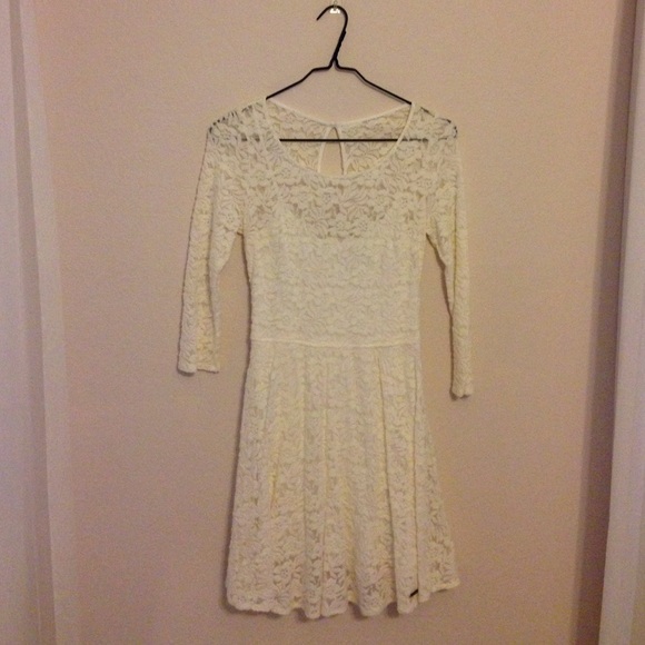 Creme lace dress Abercrombie & Fitch