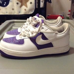 Size 7 white and purple Nike Air Force One's