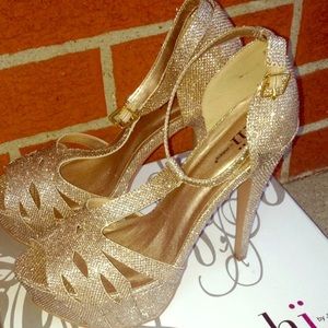 Fancy champagne gold heels (prom)