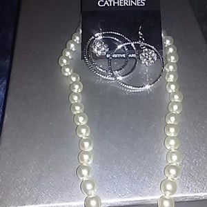 Earring and necklace bundel