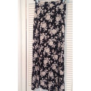 Black floral Brandy Melville maxi skirt