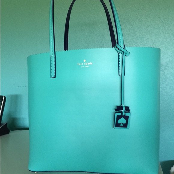 kate spade Handbags - Kate Spade Little Len