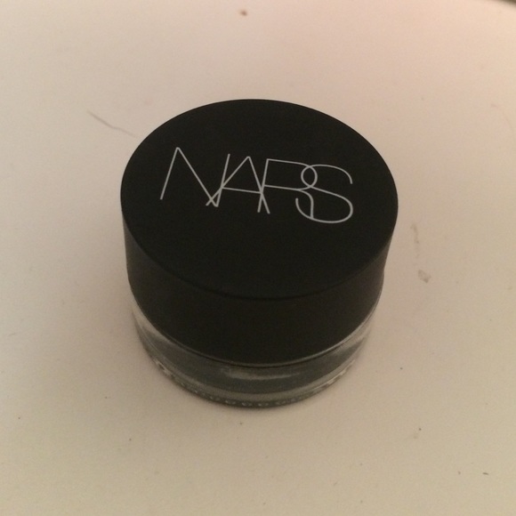NARS eye paint