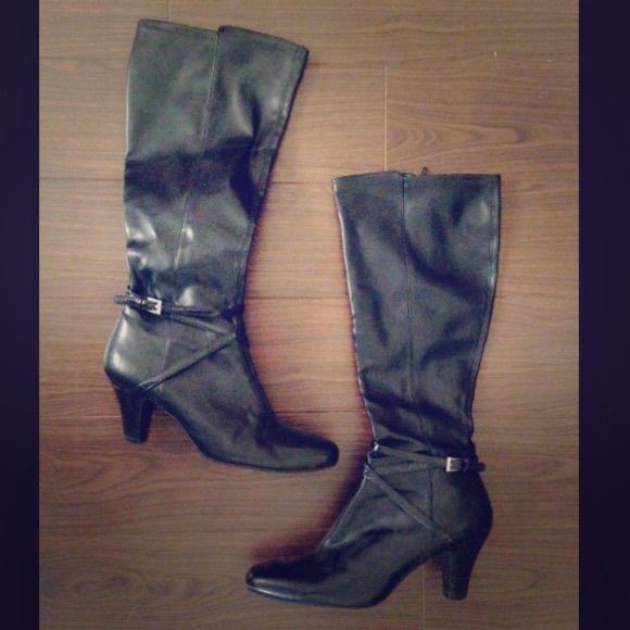 Black boots 👢👢👢👢