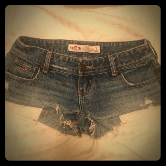 SOLD Hollister shorts size 1