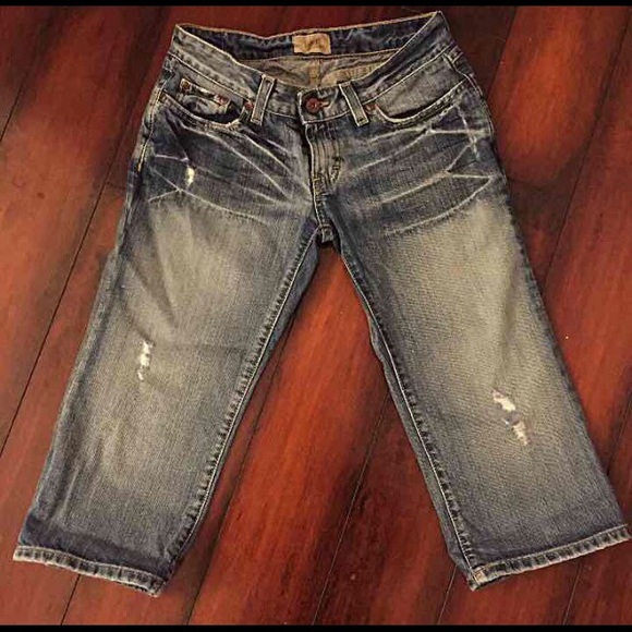BKE CAPRI LIKE NEW SIZE 28