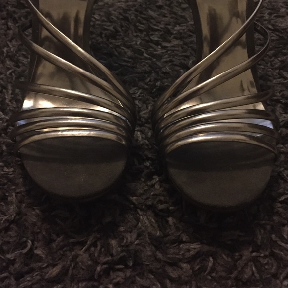 Tory Burch Hanni Heels - Picture 3 of 6