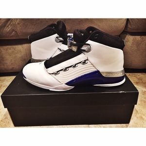 MENS Jordan's 17 sneakers.